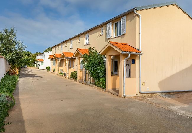 Ferienwohnung in Ližnjan - Charmantes Pool-Apartment Liznjan - Buneta Ferienwohnung in Ližnjan - Charmantes Pool-Apartment Liznjan - Buneta