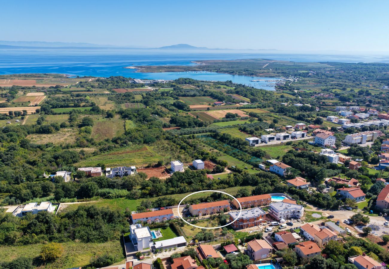 Ferienwohnung in Ližnjan - Charmantes Pool-Apartment Liznjan - Buneta