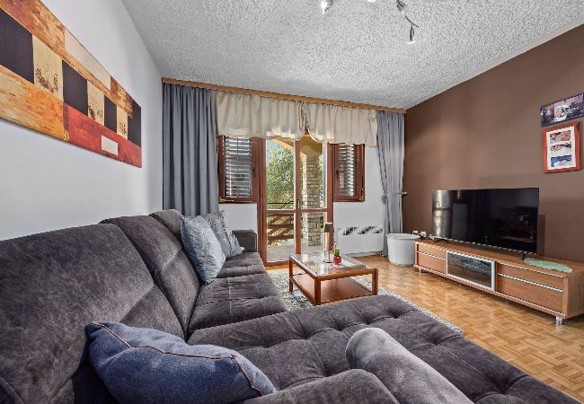 Ferienwohnung in Supetarska Draga - Anamar-Apartment mit drei Schlafzimmern.Meerblick Ferienwohnung in Supetarska Draga - Anamar-Apartment mit drei Schlafzimmern.Meerblick