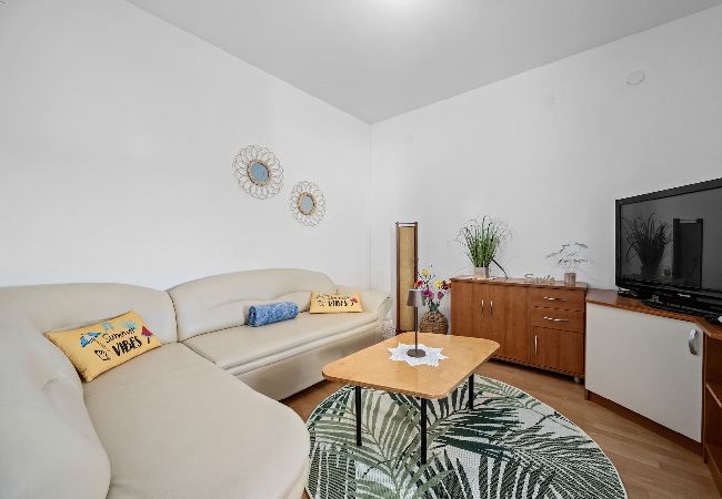 Ferienwohnung in Supetarska Draga - Anamar-Apartment mit einem Schlafzimmer,Meerblick Ferienwohnung in Supetarska Draga - Anamar-Apartment mit einem Schlafzimmer,Meerblick