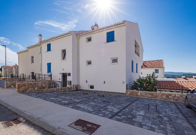 Ferienwohnung in Cres - Apartment Sunshine Cres Ferienwohnung in Cres - Apartment Sunshine Cres