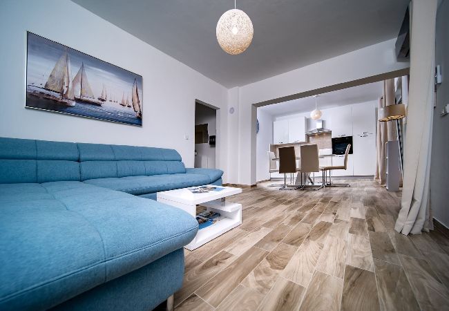 Ferienwohnung in Supetarska Draga - Villa Gulli - Apartment Blue mit Privatstrand Ferienwohnung in Supetarska Draga - Villa Gulli - Apartment Blue mit Privatstrand