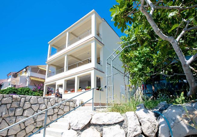 Ferienwohnung in Supetarska Draga - Villa Gulli - Apartment Blue mit Privatstrand Ferienwohnung in Supetarska Draga - Villa Gulli - Apartment Blue mit Privatstrand