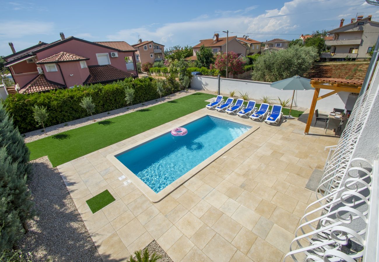 Villa in Kukci - Entspannende Villa in der Nähe von Porec - Susanne