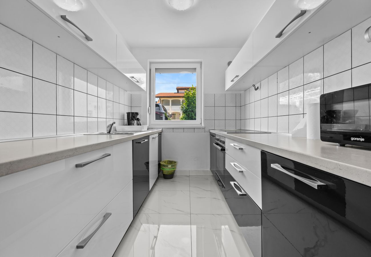 Villa in Kukci - Entspannende Villa in der Nähe von Porec - Susanne
