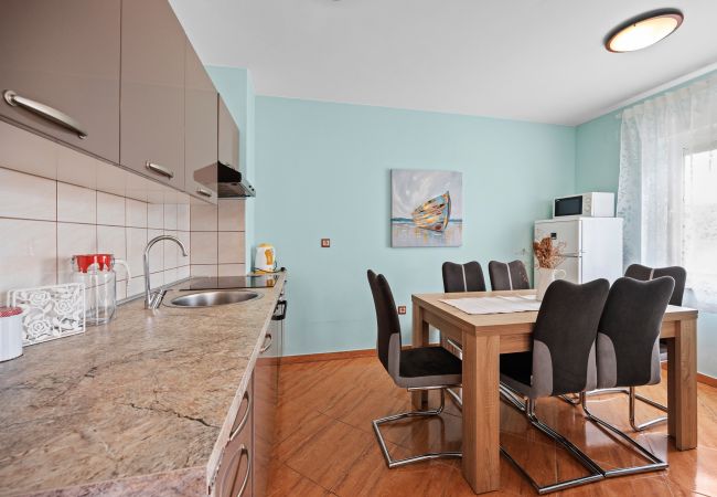 Ferienwohnung in Kampor - Meerblick, Familienurlaub – FeWo Neda Ruzmarin Ferienwohnung in Kampor - Meerblick, Familienurlaub – FeWo Neda Ruzmarin