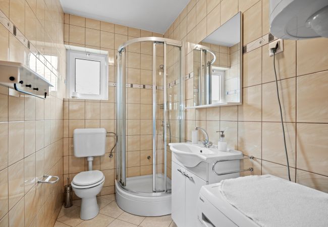 Ferienwohnung in Kampor - Meerblick, Familienurlaub – FeWo Neda Ruzmarin Ferienwohnung in Kampor - Meerblick, Familienurlaub – FeWo Neda Ruzmarin