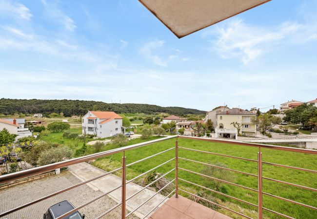 Ferienwohnung in Kampor - Meerblick, Familienurlaub – FeWo Neda Ruzmarin Ferienwohnung in Kampor - Meerblick, Familienurlaub – FeWo Neda Ruzmarin