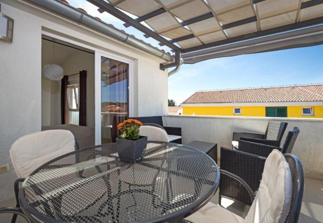 Ferienwohnung in Pakoštane - Bluemare - Ruby Ferienwohnung in Pakoštane - Bluemare - Ruby