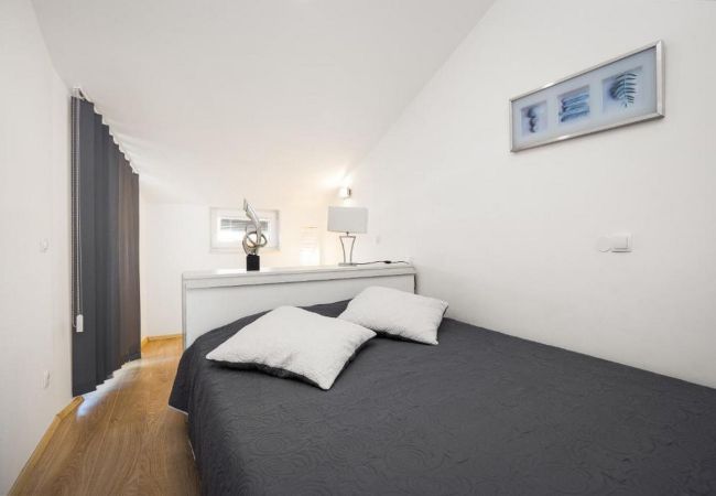 Ferienwohnung in Pakoštane - Bluemare - Ruby Ferienwohnung in Pakoštane - Bluemare - Ruby