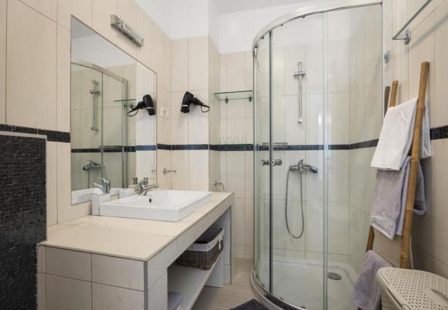 Ferienwohnung in Pakoštane - Bluemare - Platinum Ferienwohnung in Pakoštane - Bluemare - Platinum