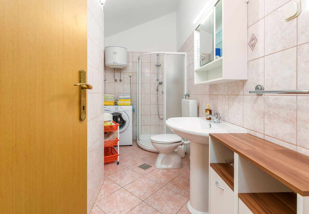 Ferienwohnung in Fažana - Wohnung in Fažana in Strandnähe
