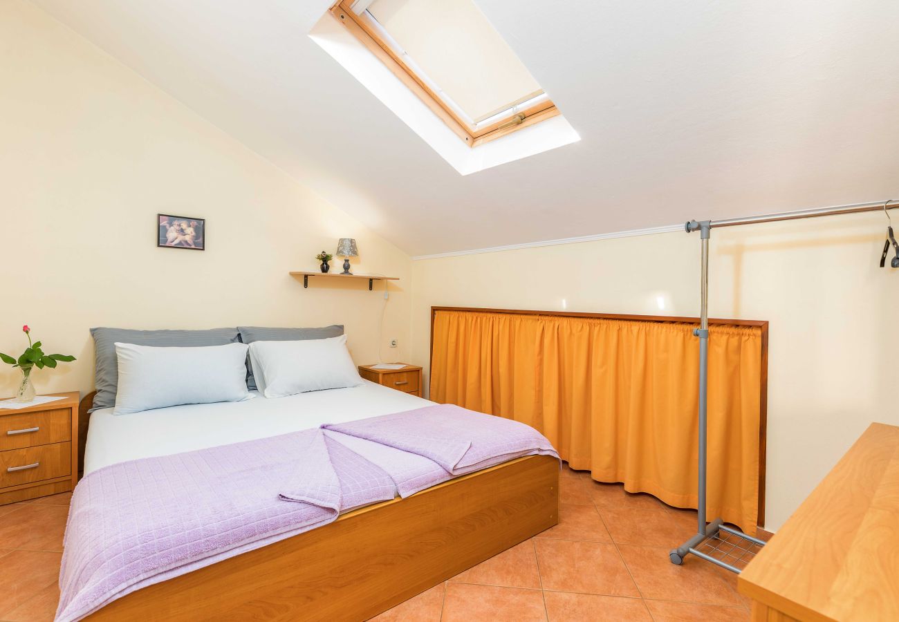 Ferienwohnung in Fažana - Wohnung in Fažana in Strandnähe
