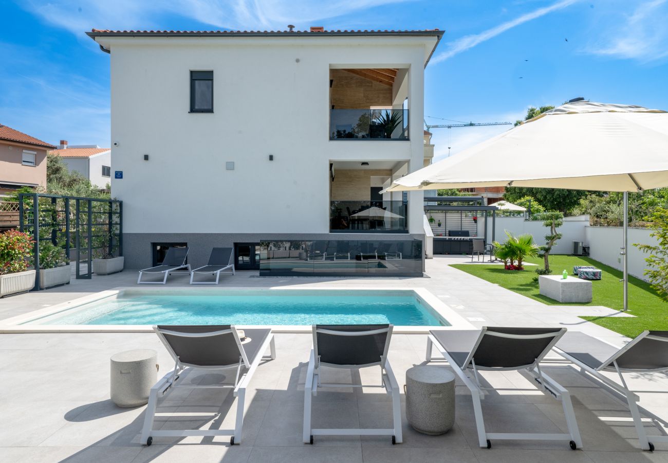 Villa in Štinjan - Villa Antares - Luxuriöse Urlaubsoase