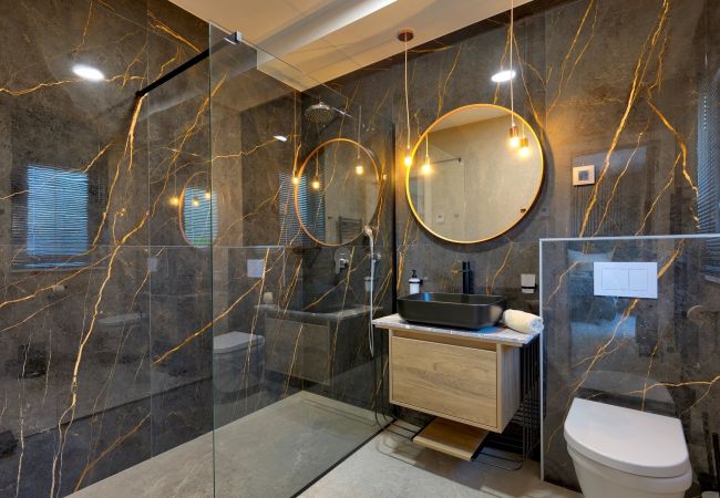 Villa in Marcana - Villa Pieron – Luxus-Spa-Oase Villa in Marcana - Villa Pieron – Luxus-Spa-Oase