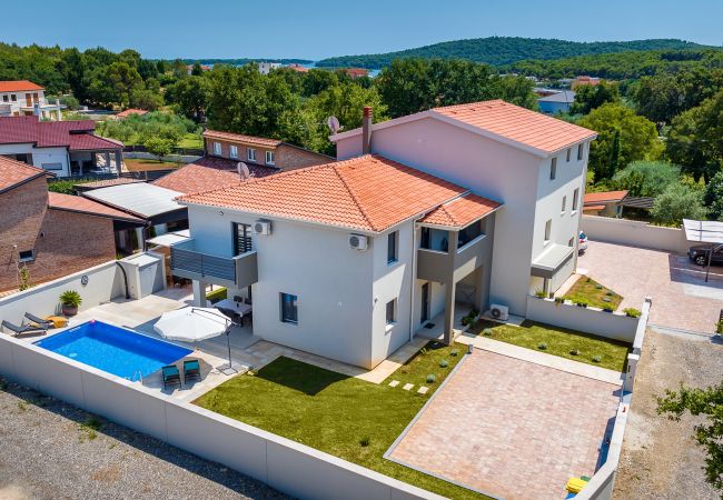 Villa in Pomer - Villa Tena mit Privatem Pool Villa in Pomer - Villa Tena mit Privatem Pool