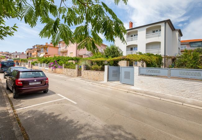 Ferienwohnung in Pula - Gemütliches Wohnung Desiree - Urlaub für Paare Ferienwohnung in Pula - Gemütliches Wohnung Desiree - Urlaub für Paare