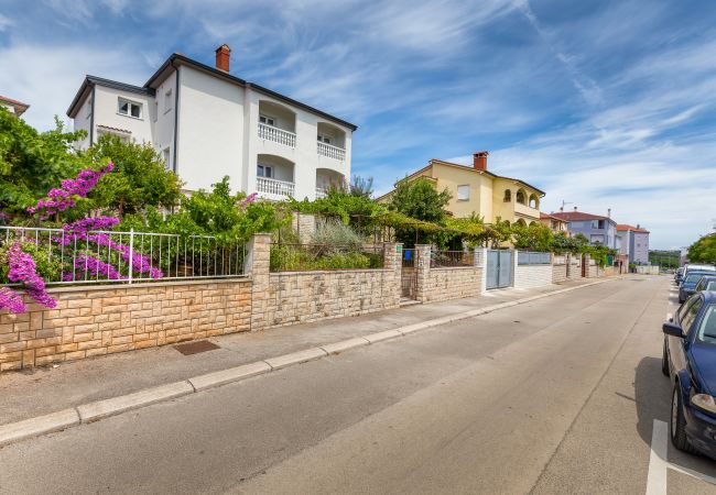 Ferienwohnung in Pula - Gemütliches Wohnung Desiree - Urlaub für Paare Ferienwohnung in Pula - Gemütliches Wohnung Desiree - Urlaub für Paare