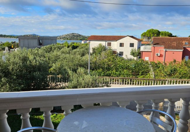 Studio in Tribunj - Apartments Nestor - studio apartment with a sea view A1 Studio in Tribunj - Apartments Nestor - studio apartment with a sea view A1