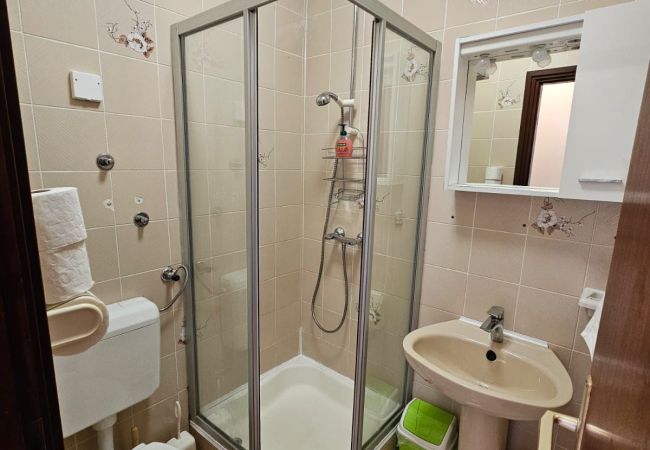 Studio in Tribunj - Apartments Nestor - studio apartment with a sea view A2 Studio in Tribunj - Apartments Nestor - studio apartment with a sea view A2