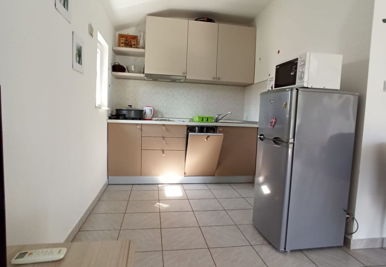 Ferienwohnung in Tribunj - Gemütliches Apartment Aurora Tribunj