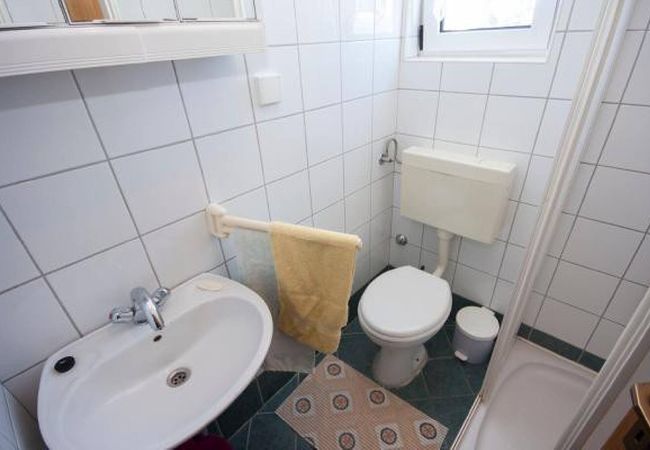 Ferienwohnung in Šibenik-Brodarica - Apartments Maretić - Apartment mit einem Schlafzimmer und Meerblick A2 Ferienwohnung in Šibenik-Brodarica - Apartments Maretić - Apartment mit einem Schlafzimmer und Meerblick A2