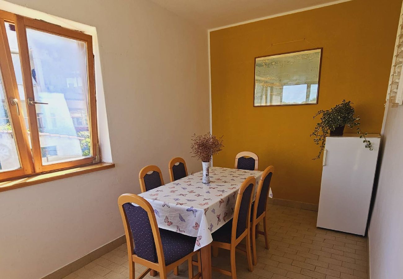 Ferienwohnung in Murter - Apartment Mario Murter