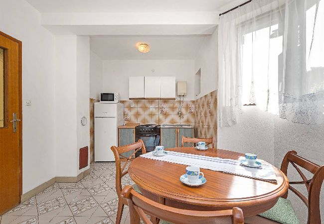Ferienwohnung in Šibenik-Brodarica -  Apartment mit einem Schlafzimmer Jagoda Ferienwohnung in Šibenik-Brodarica -  Apartment mit einem Schlafzimmer Jagoda