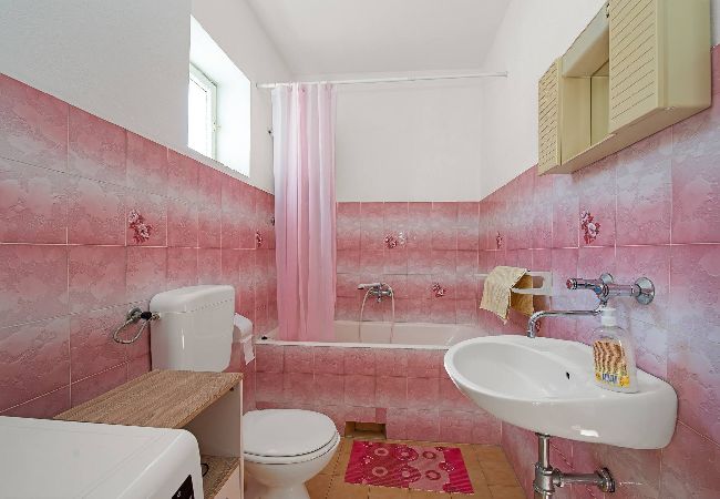 Ferienwohnung in Šibenik-Brodarica -  Apartment mit einem Schlafzimmer Jagoda Ferienwohnung in Šibenik-Brodarica -  Apartment mit einem Schlafzimmer Jagoda