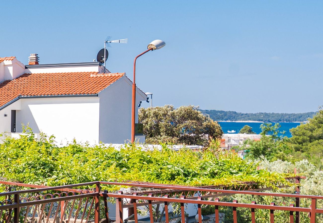 Ferienwohnung in Šibenik-Brodarica -  Apartment mit einem Schlafzimmer Jagoda