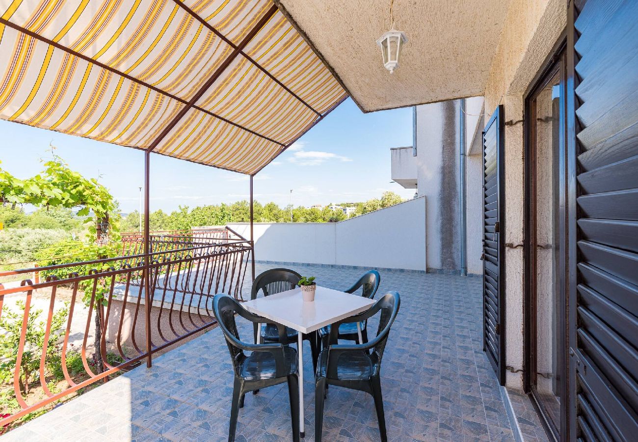 Ferienwohnung in Šibenik-Brodarica -  Apartment mit einem Schlafzimmer Jagoda