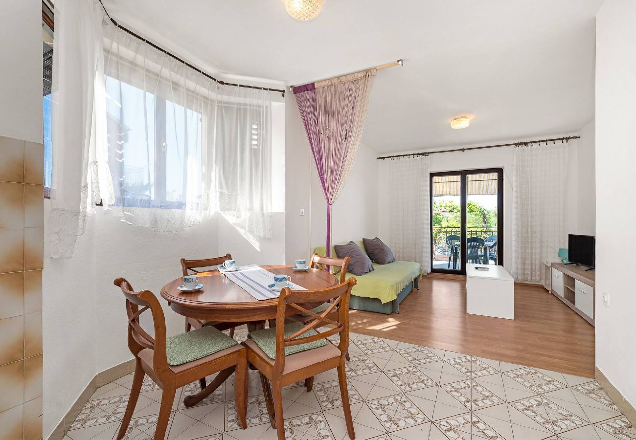 Ferienwohnung in Šibenik-Brodarica -  Apartment mit einem Schlafzimmer Jagoda