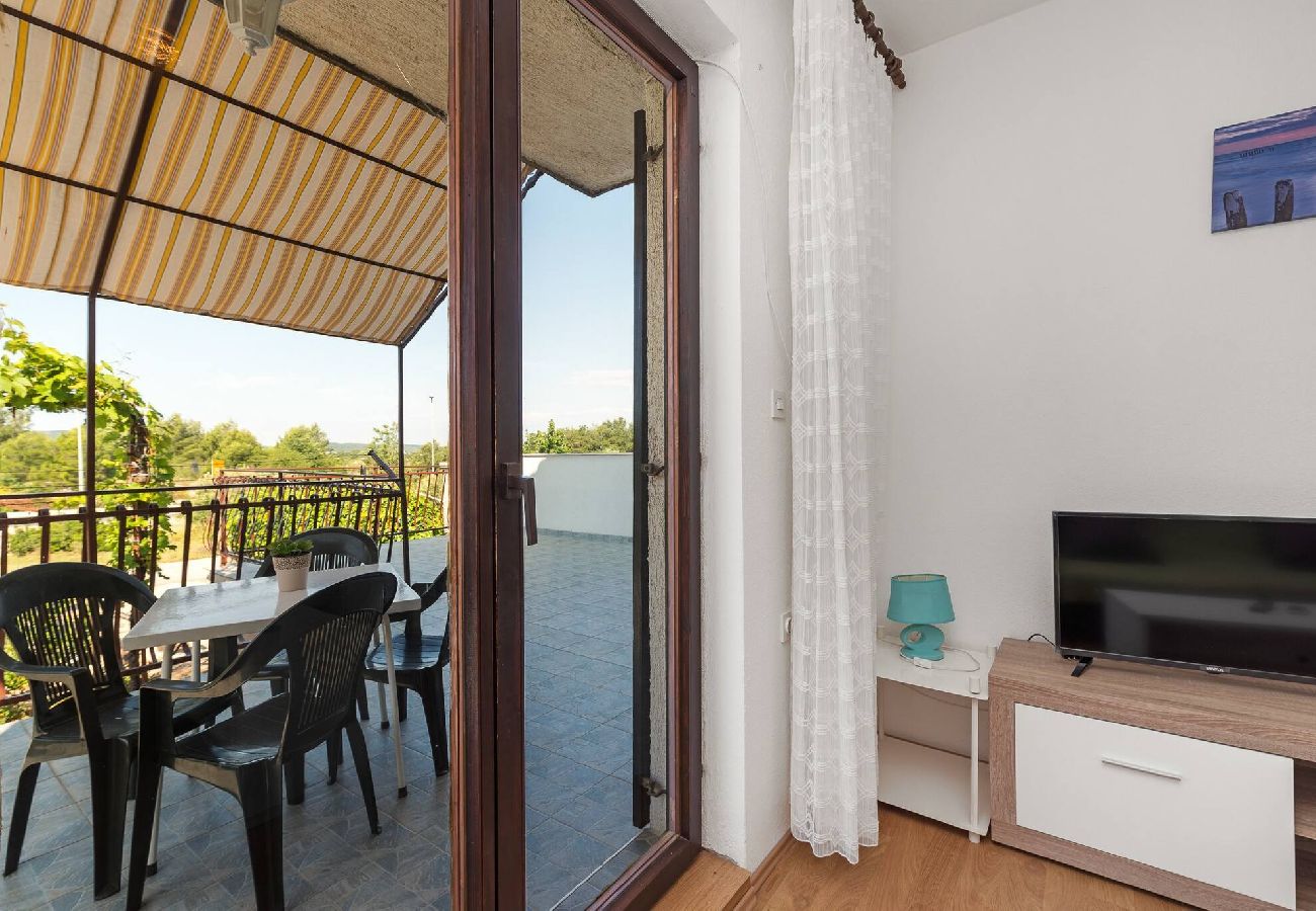 Ferienwohnung in Šibenik-Brodarica -  Apartment mit einem Schlafzimmer Jagoda