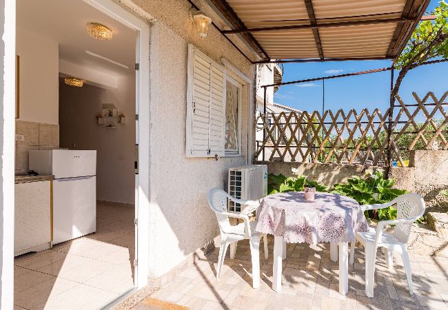 Studio in Šibenik-Brodarica - Studio Apartment Jagoda  Studio in Šibenik-Brodarica - Studio Apartment Jagoda