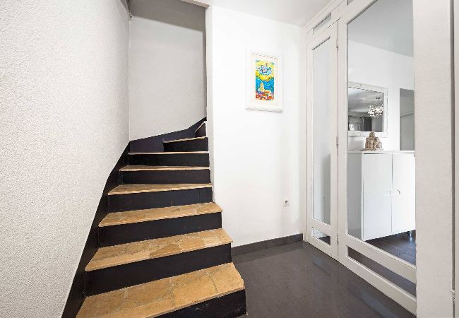 Ferienwohnung in Šibenik-Brodarica - Ferienhaus Roko&Iva - Haus mit drei Schlafzimmern und Meerblick Ferienwohnung in Šibenik-Brodarica - Ferienhaus Roko&Iva - Haus mit drei Schlafzimmern und Meerblick