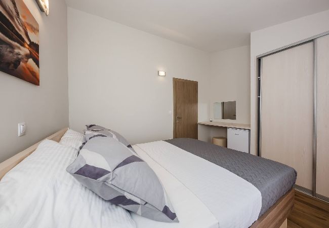 Ferienwohnung in Šibenik-Brodarica - Apartments Savin - one bedroom apartment with a sea view Ferienwohnung in Šibenik-Brodarica - Apartments Savin - one bedroom apartment with a sea view