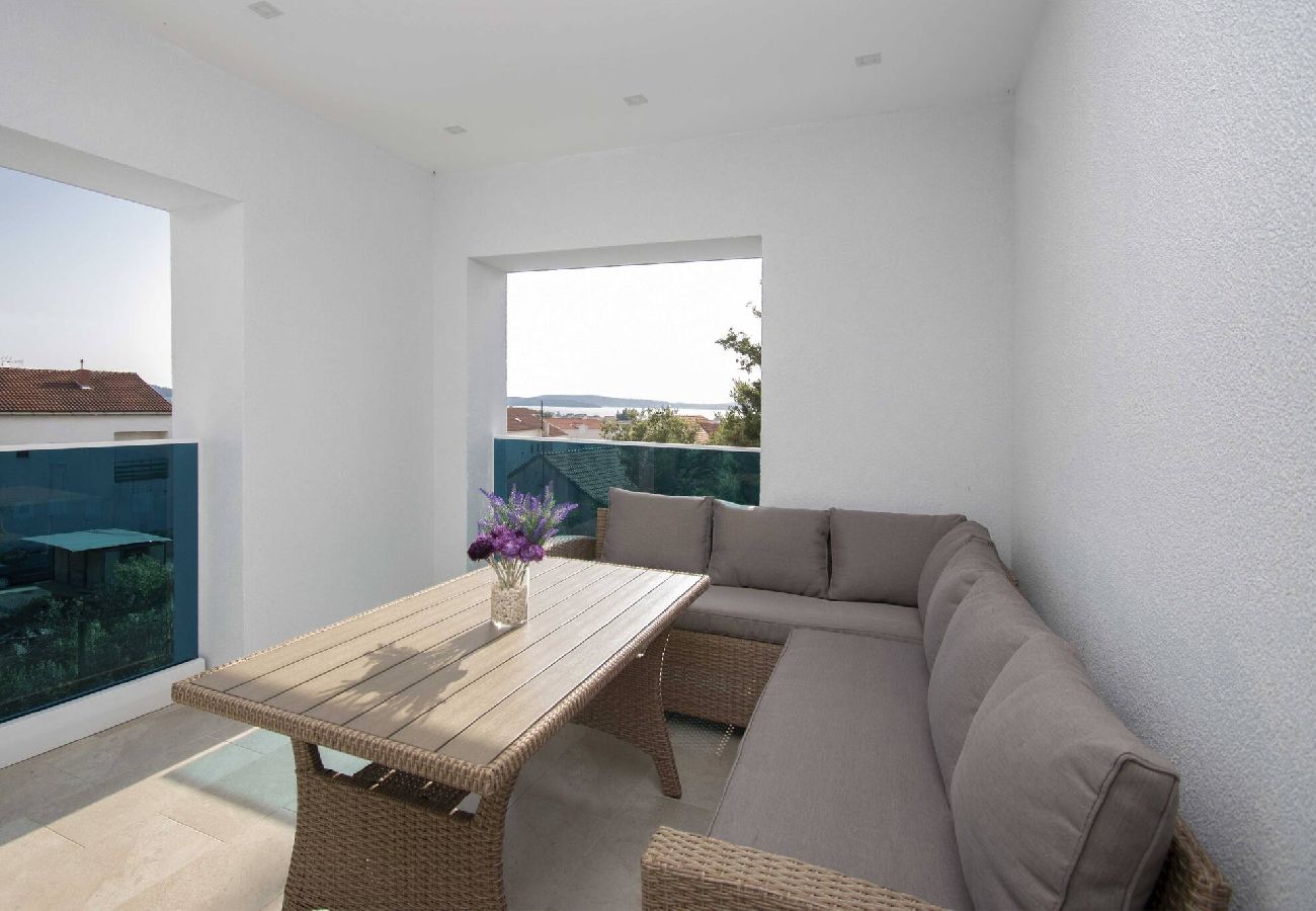 Villa in Šibenik-Brodarica - Villa Blue Chill – Haus mit fünf Schlafzimmern und Swimmingpool