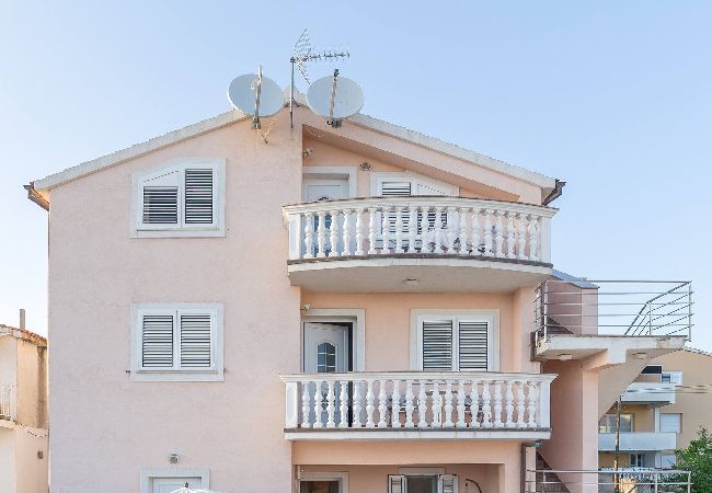 Ferienwohnung in Vodice - Apartments Nikol - Zwei-Zimmer-Wohnung A1 Ferienwohnung in Vodice - Apartments Nikol - Zwei-Zimmer-Wohnung A1