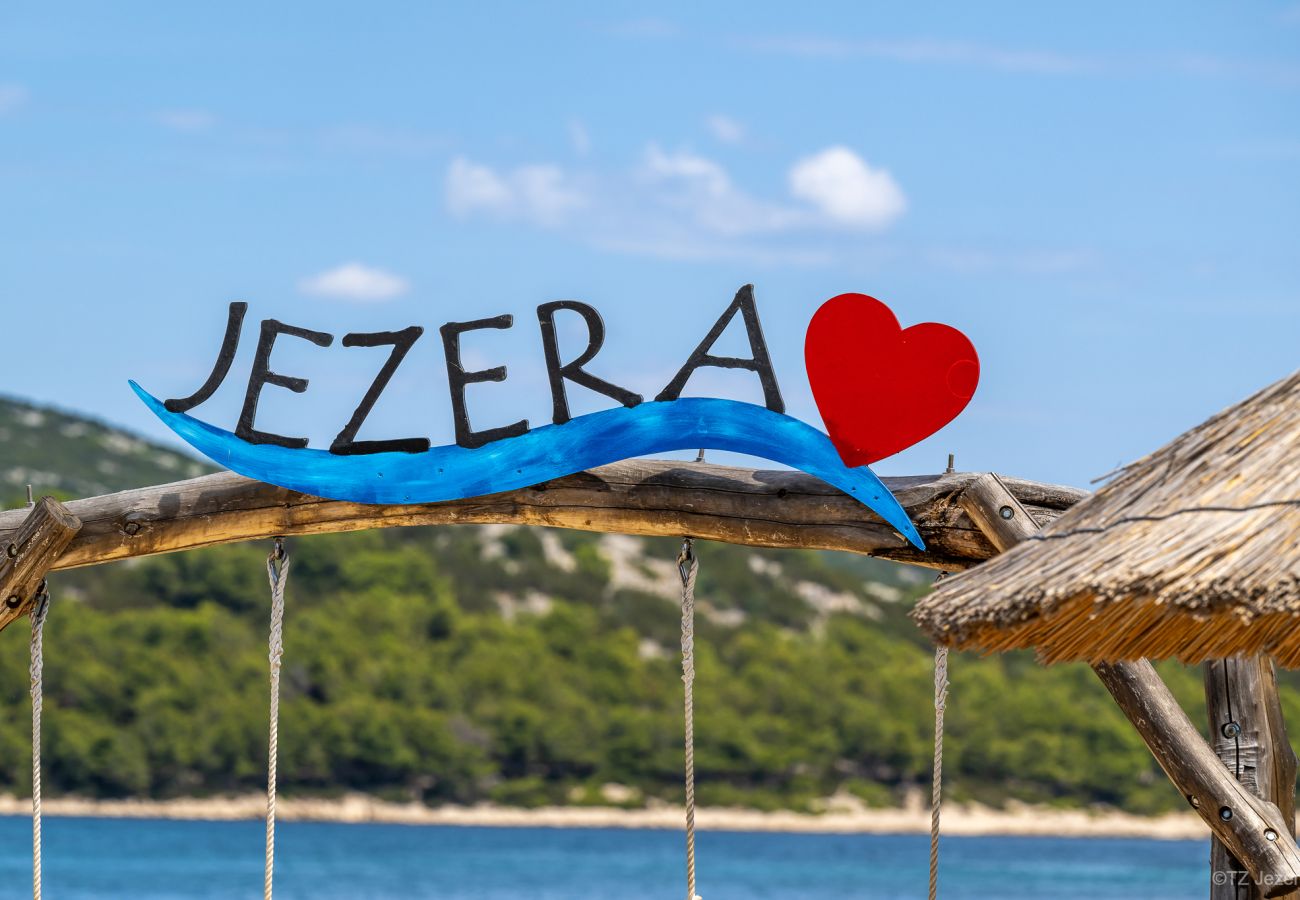 Ferienwohnung in Jezera - Ferienwohnungen Horvat Jezera - Grün