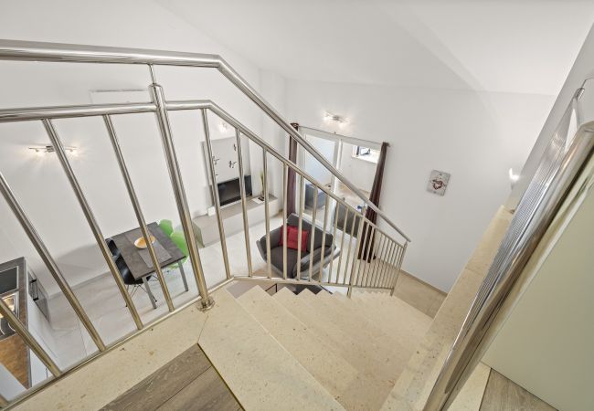 Ferienwohnung in Cres - Urlaub mit Meerblick - FeWo Jana – Insel Cres Ferienwohnung in Cres - Urlaub mit Meerblick - FeWo Jana – Insel Cres