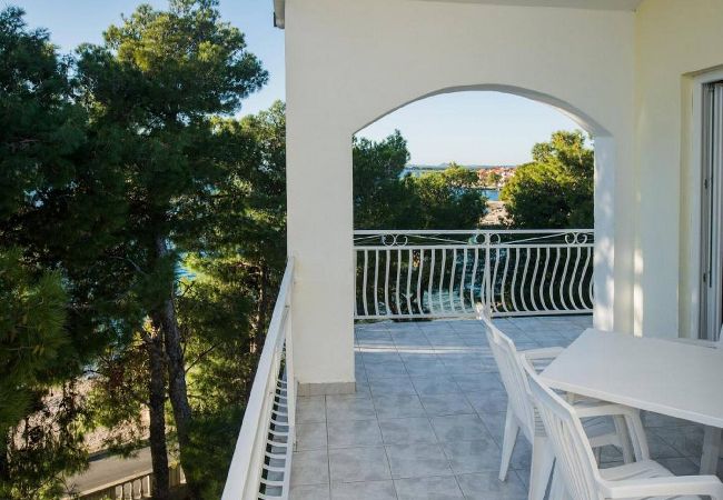 Ferienwohnung in Šibenik-Brodarica - Apartments Gaj Brodarica - A7 Ferienwohnung in Šibenik-Brodarica - Apartments Gaj Brodarica - A7