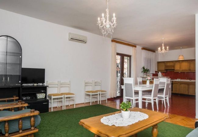 Ferienwohnung in Šibenik-Brodarica - Apartments Gaj Brodarica - A6 Ferienwohnung in Šibenik-Brodarica - Apartments Gaj Brodarica - A6