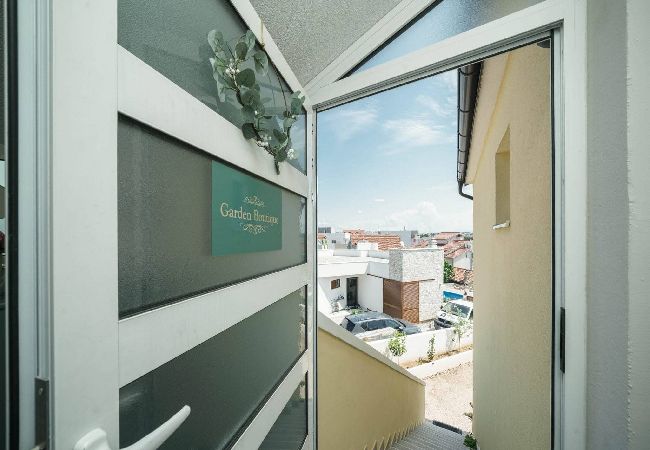 Ferienwohnung in Vodice - Garden Boutique Apartments - Apartment mit einem Schlafzimmer und Balkon (Silber) Ferienwohnung in Vodice - Garden Boutique Apartments - Apartment mit einem Schlafzimmer und Balkon (Silber)