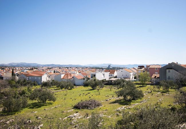 Ferienwohnung in Vodice - Garden Boutique Apartments - Apartment mit zwei Schlafzimmern und Balkon (Diora) Ferienwohnung in Vodice - Garden Boutique Apartments - Apartment mit zwei Schlafzimmern und Balkon (Diora)