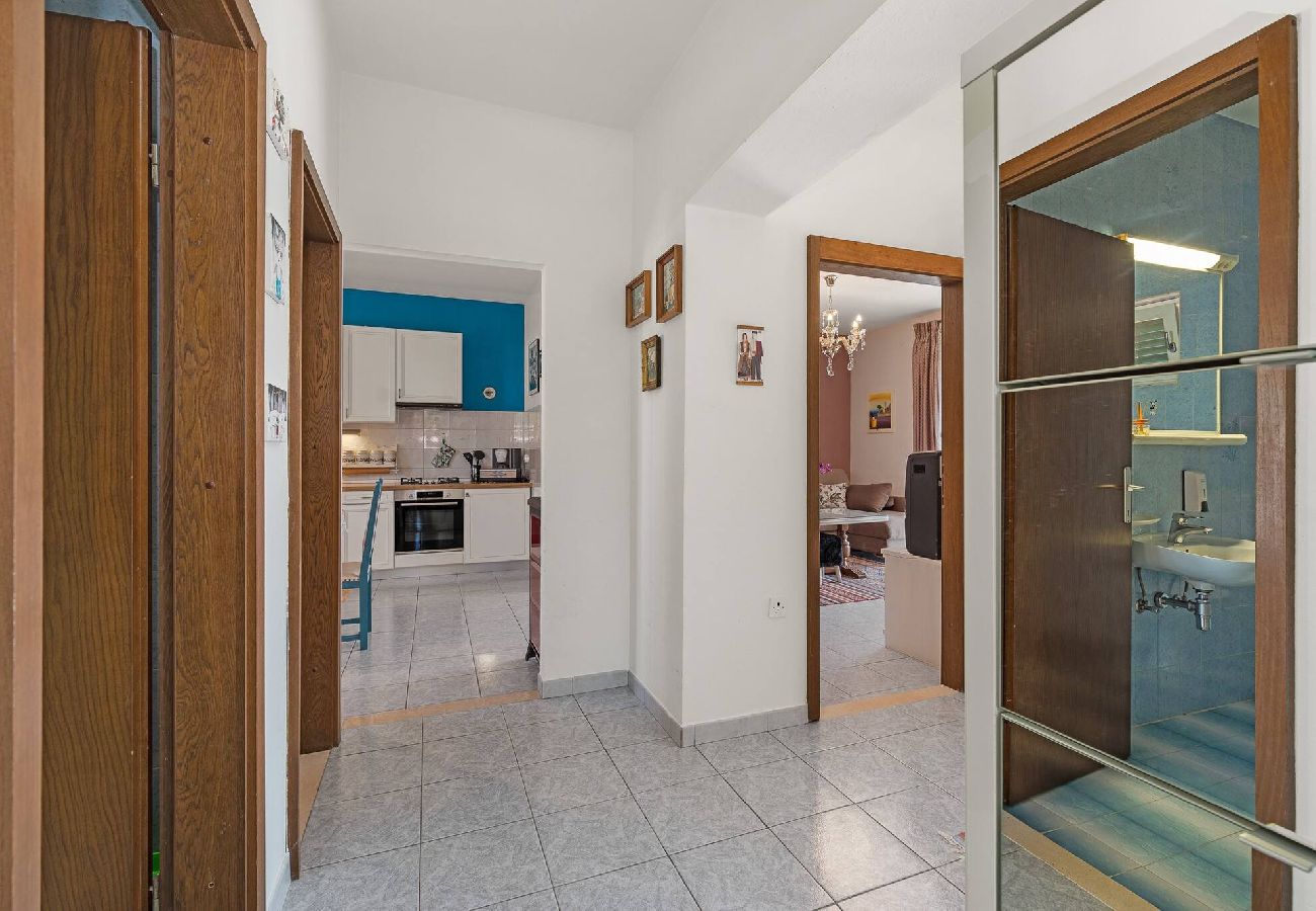 Ferienhaus in Danilo Kraljice - Rural Holiday Home Endi 