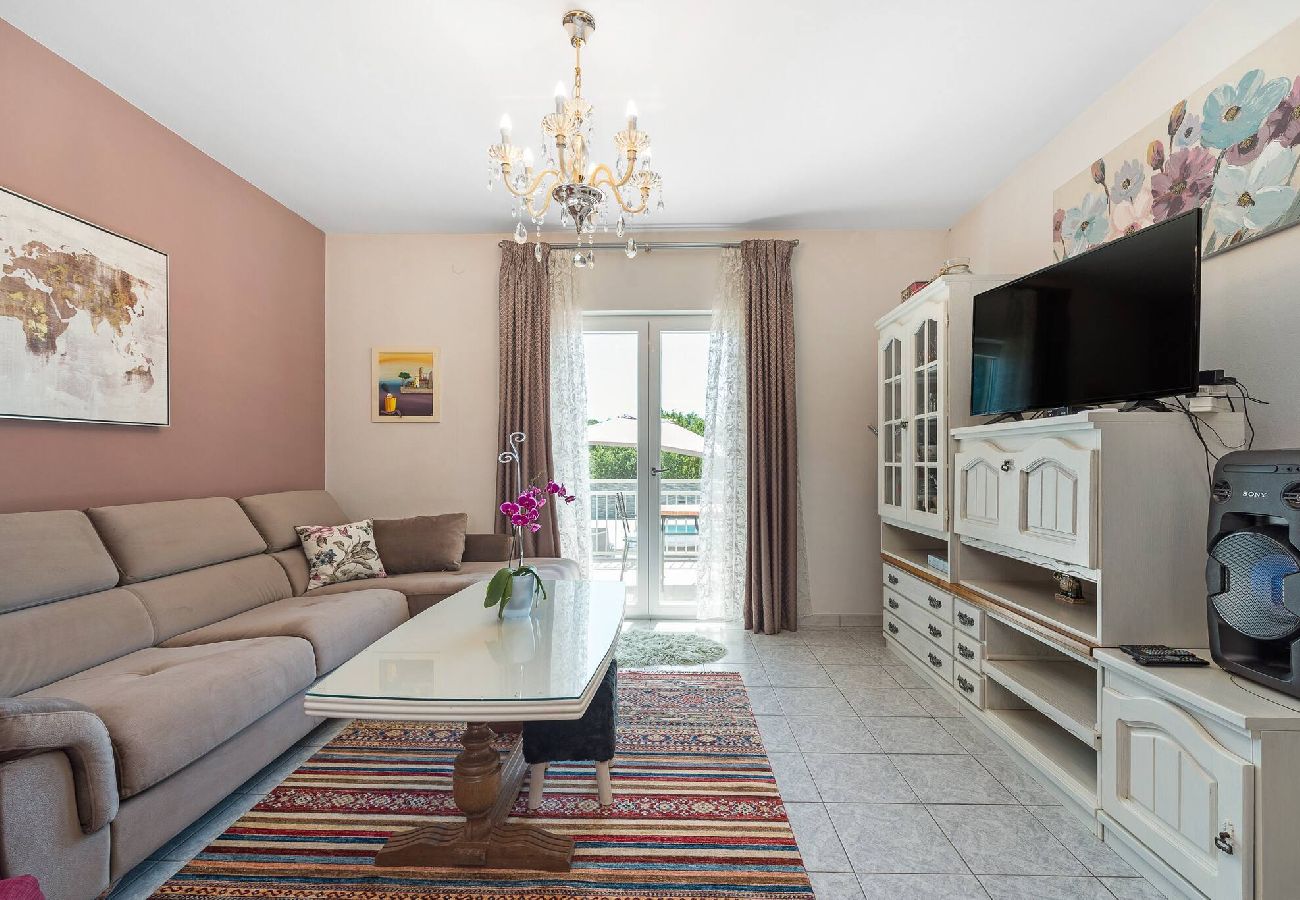 Ferienhaus in Danilo Kraljice - Rural Holiday Home Endi 