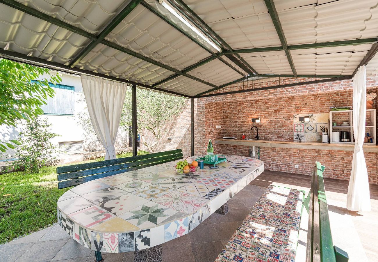 Ferienhaus in Danilo Kraljice - Rural Holiday Home Endi 