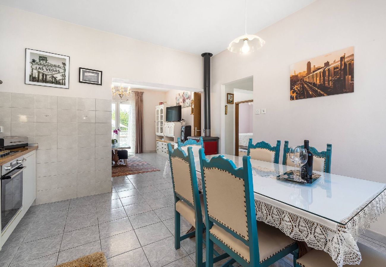 Ferienhaus in Danilo Kraljice - Rural Holiday Home Endi 