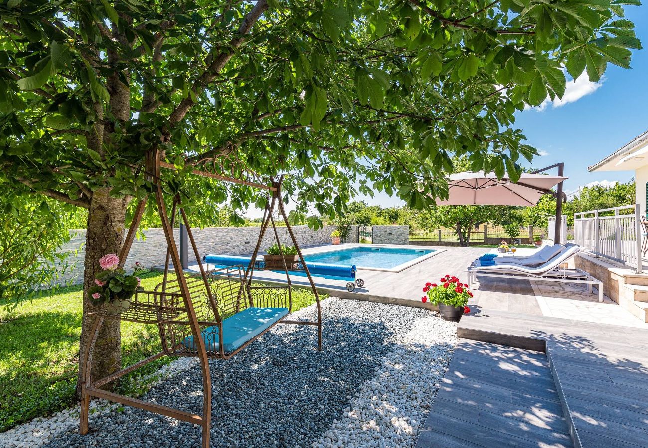 Ferienhaus in Danilo Kraljice - Rural Holiday Home Endi 