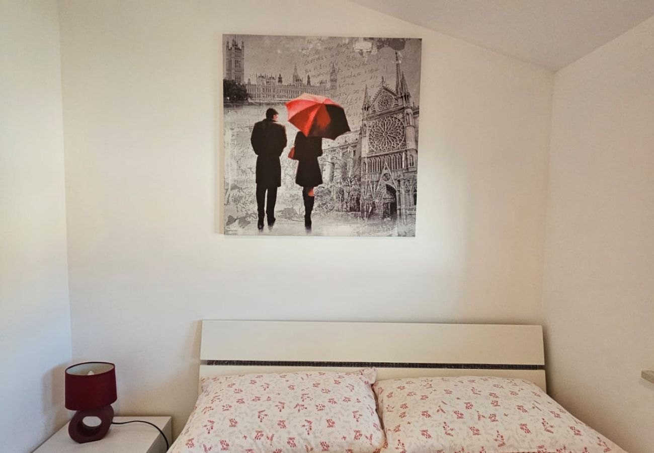 Ferienwohnung in Tribunj - Apartments Olga - Apartment mit einem Schlafzimmer und Meerblick A3